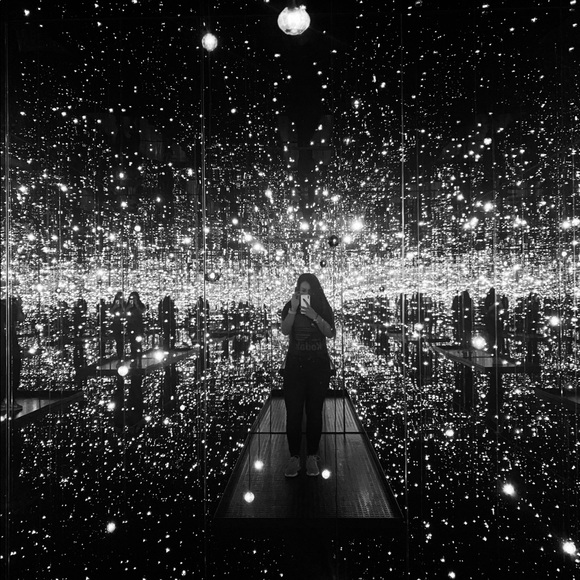 Meet your Posher, Jeanette - Picture 1 of 2